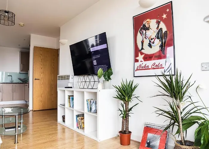Modern 2 Bedroom Apartment Near Tower Bridge Free Parking